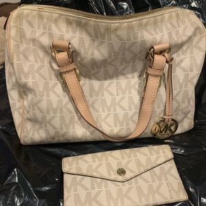 Michael Kors bag and wallet
